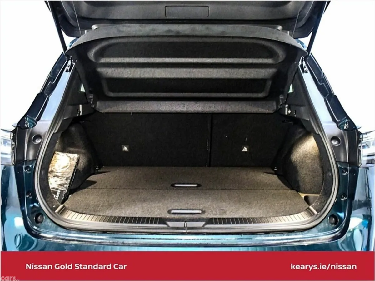 Nissan Qashqai SUV, Petrol Hybrid, 2027, Green