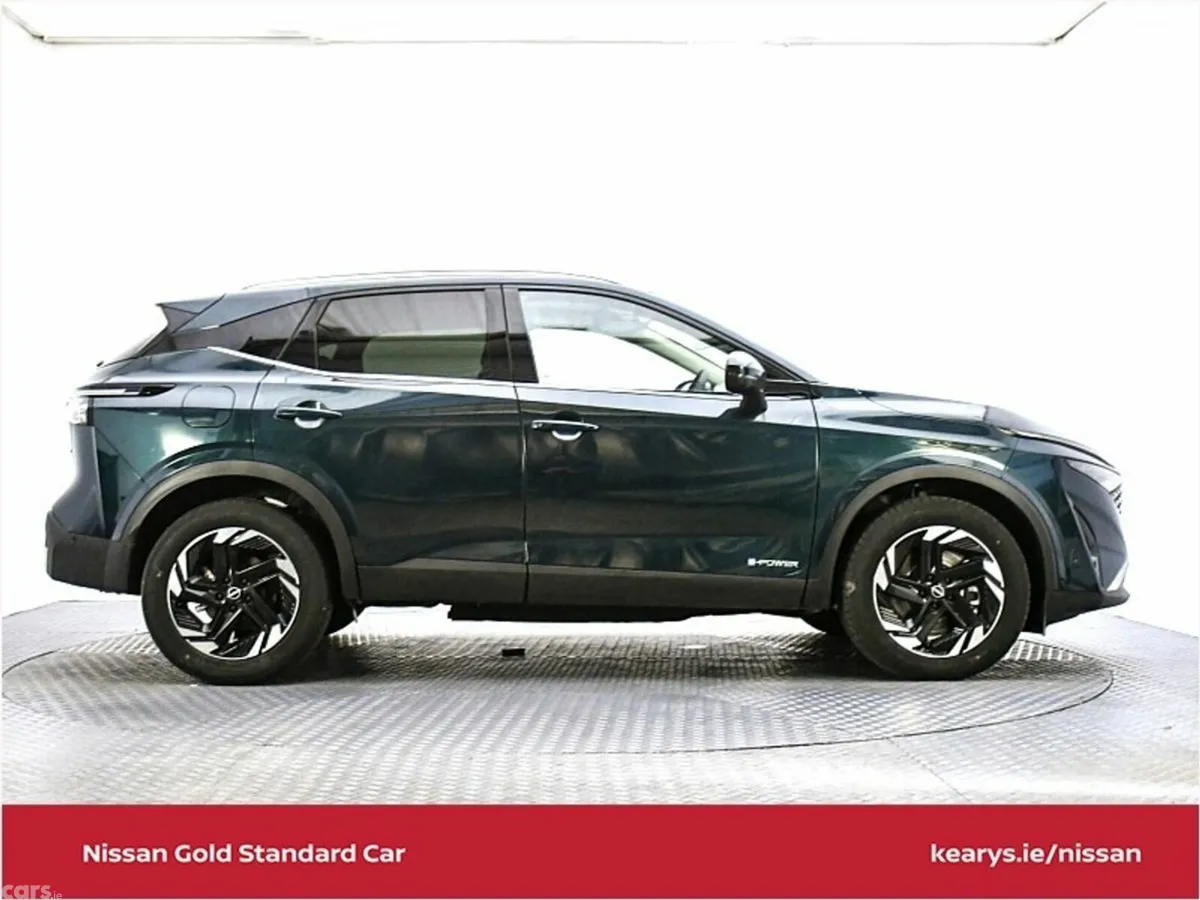 Nissan Qashqai SUV, Petrol Hybrid, 2027, Green