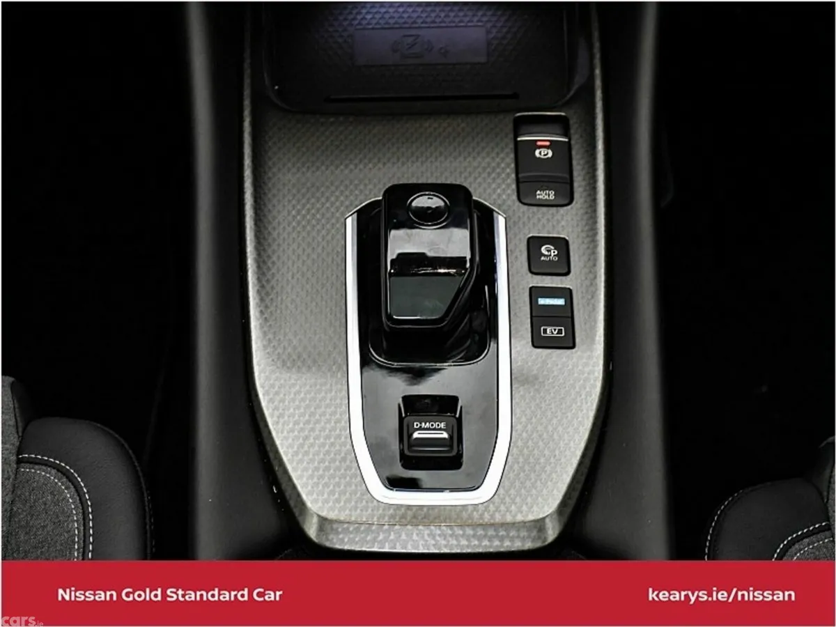 Nissan Qashqai SUV, Petrol Hybrid, 2027, Green