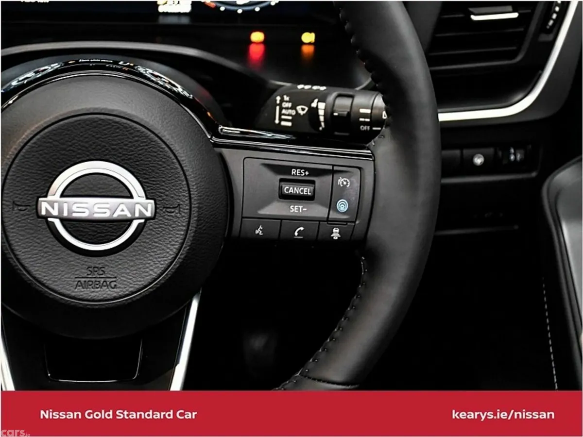 Nissan Qashqai SUV, Petrol Hybrid, 2027, Green