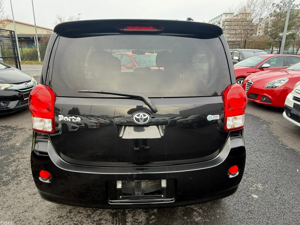 Toyota Porte Hatchback, Petrol, 2012, Black