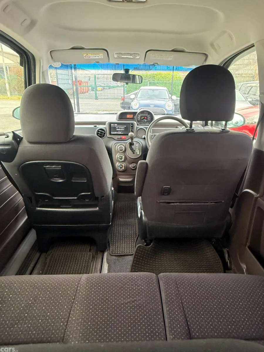 Toyota Porte Hatchback, Petrol, 2012, Black