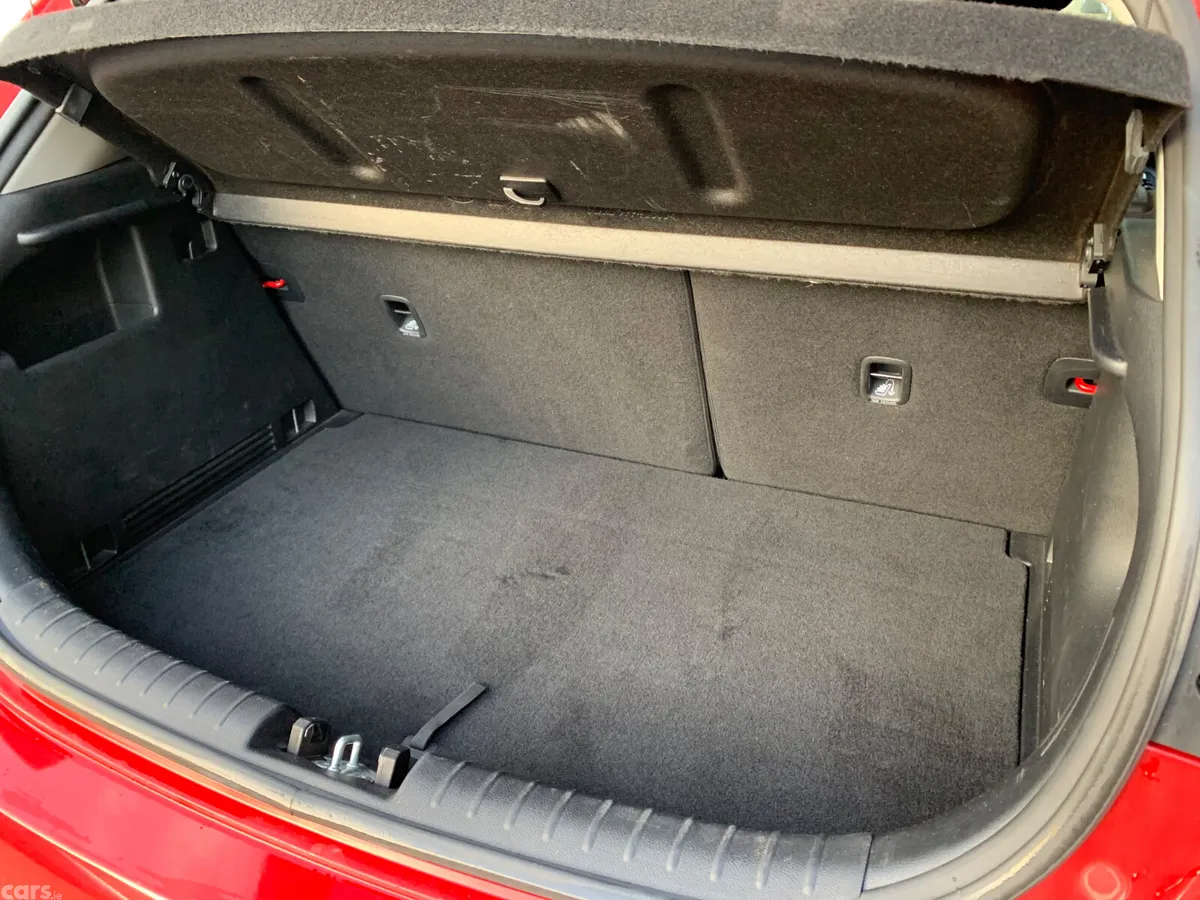 Kia Rio Hatchback, Petrol, 2020, Red