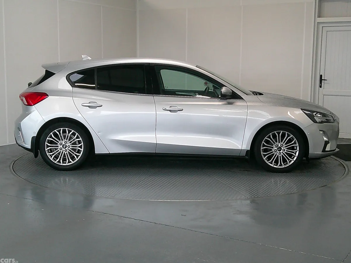 Ford Focus Hatchback, Diesel, 2021, Silver
