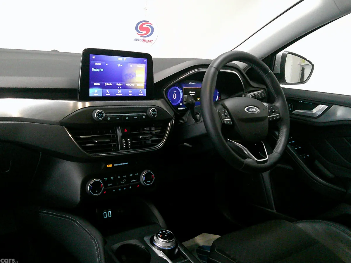 Ford Focus Hatchback, Diesel, 2021, Silver