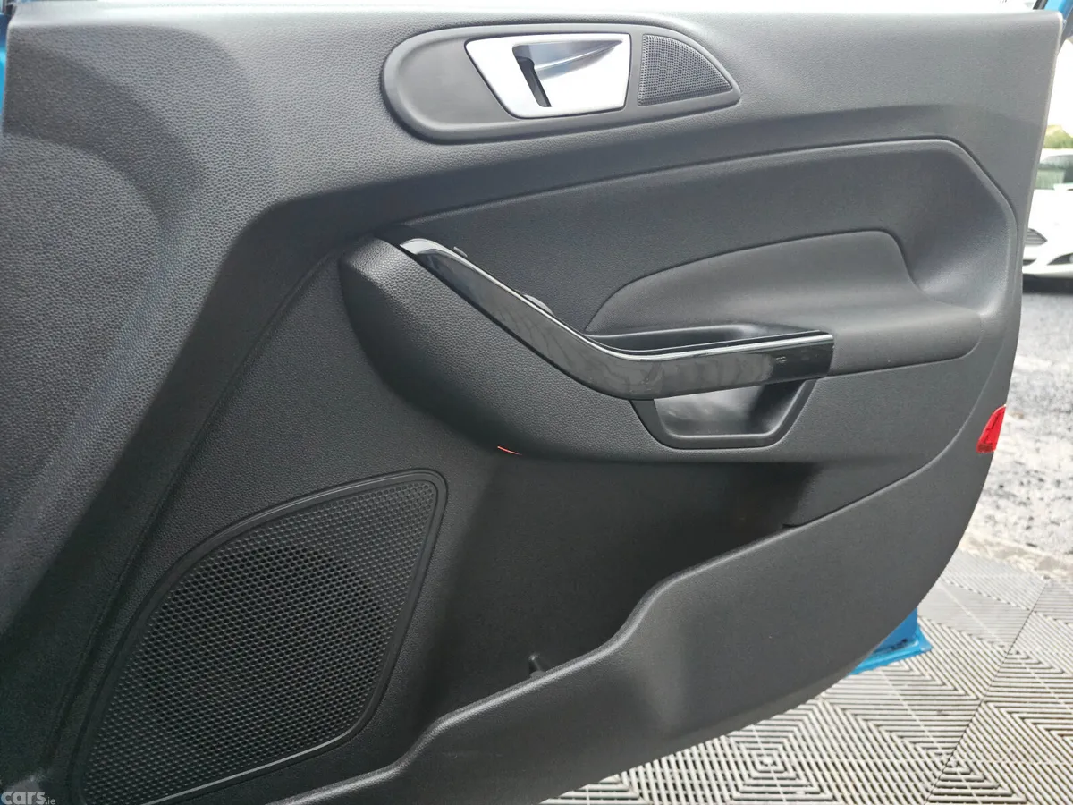 Ford Fiesta Hatchback, Petrol, 2015, Blue