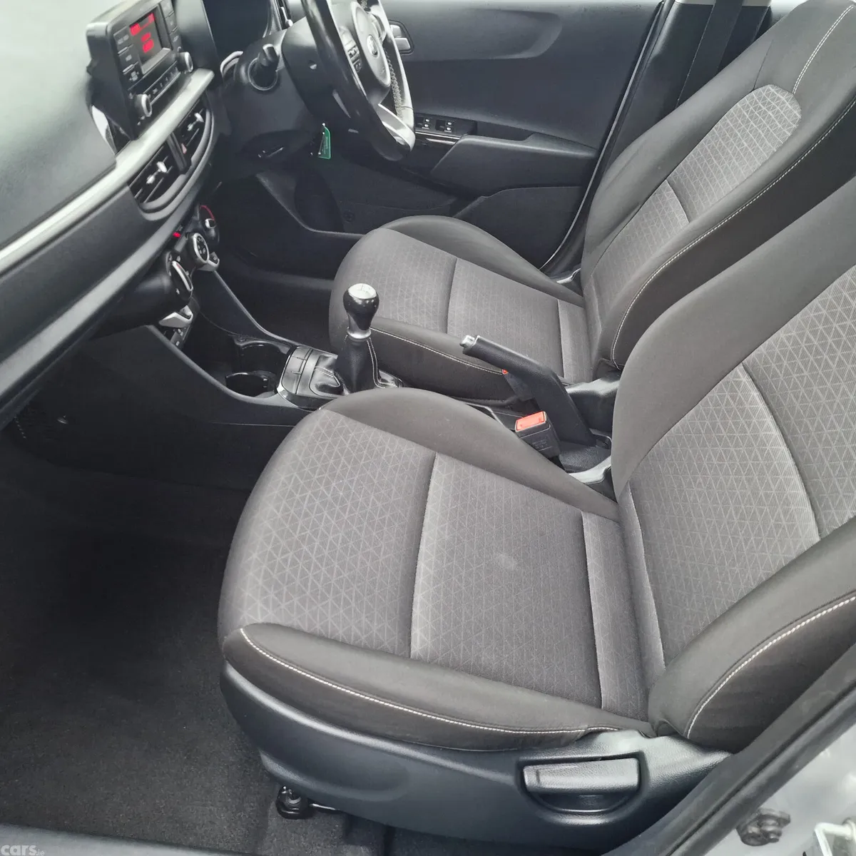 Kia Picanto Hatchback, Petrol, 2018, Silver