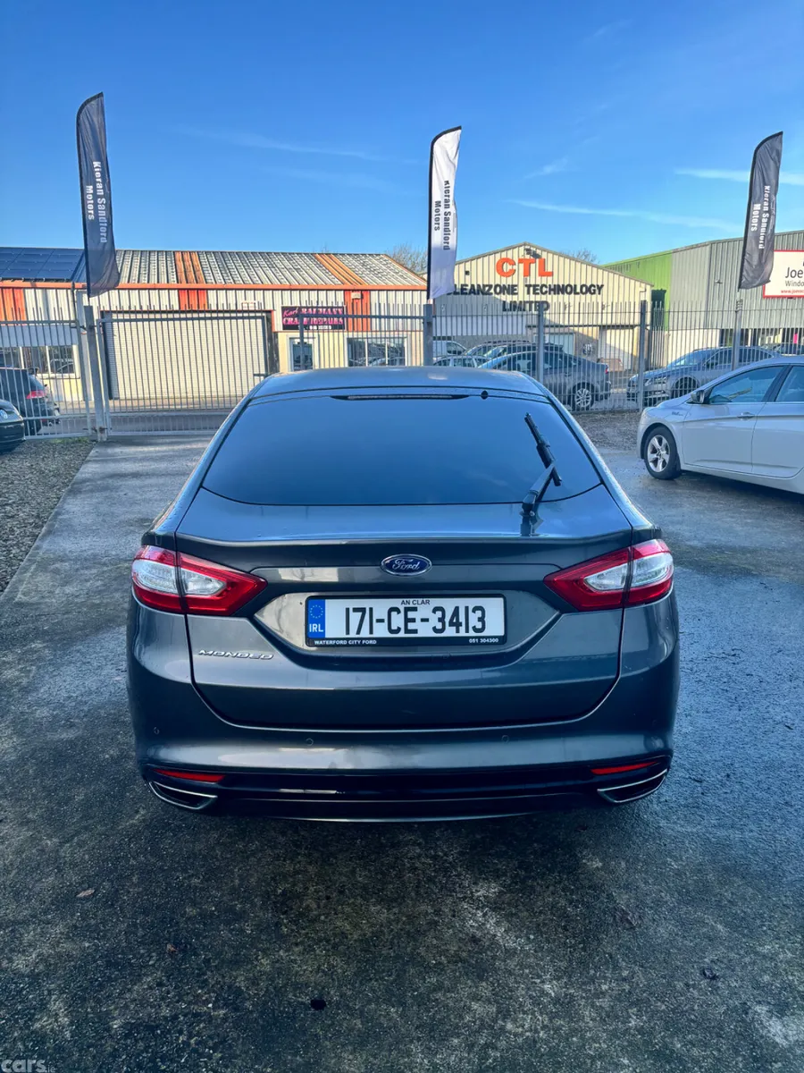 Ford Mondeo Hatchback, Diesel, 2017, Grey