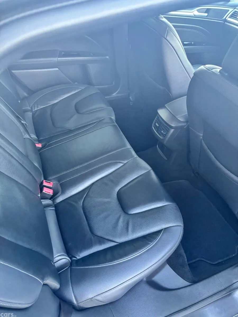 Ford Mondeo Hatchback, Diesel, 2017, Grey