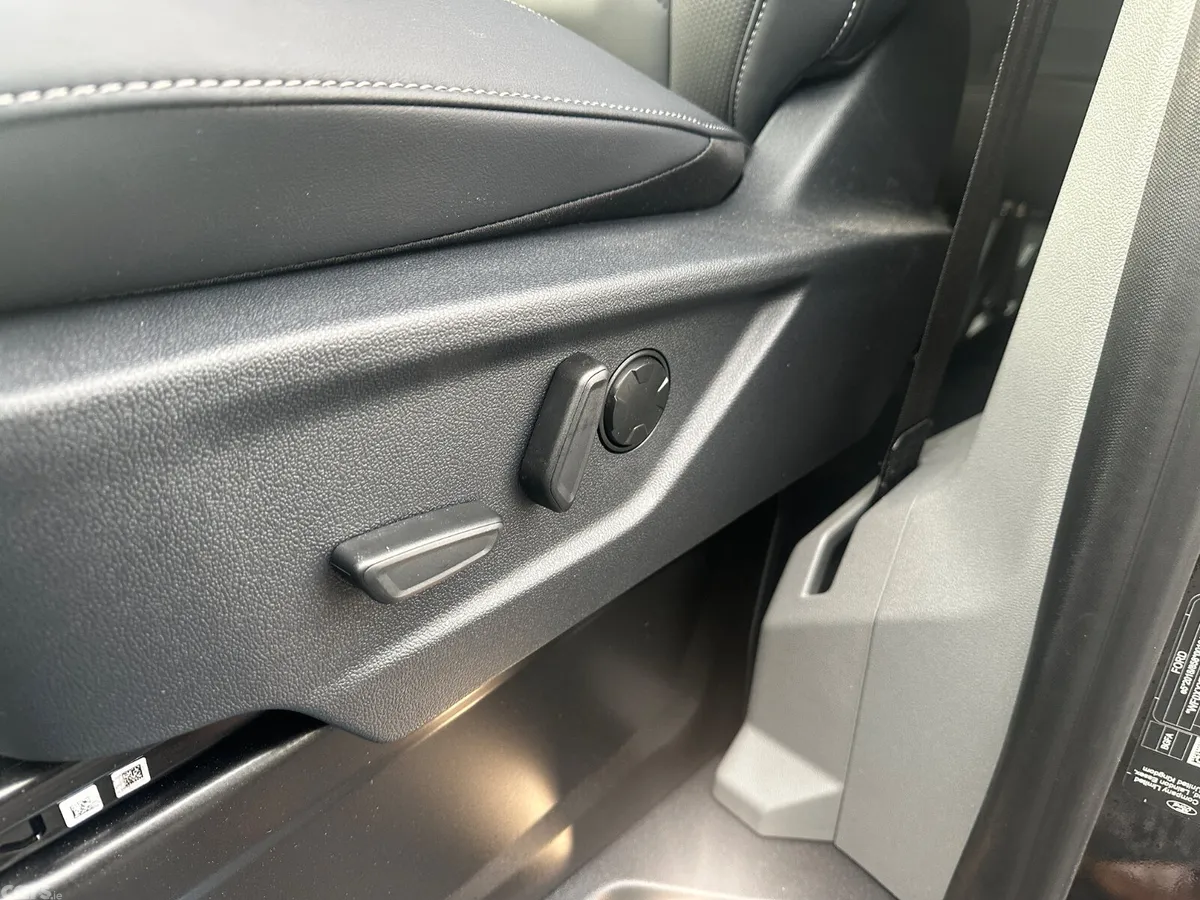 Ford Tourneo Custom MPV, Petrol Hybrid, 2027, Black