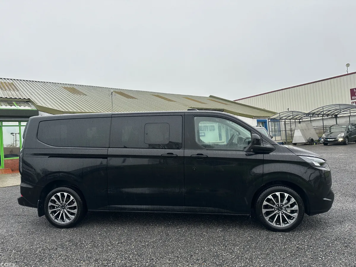Ford Tourneo Custom MPV, Petrol Hybrid, 2027, Black