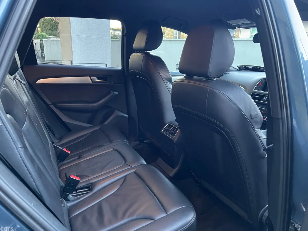 Audi Q5 SUV, Diesel, 2016, Blue