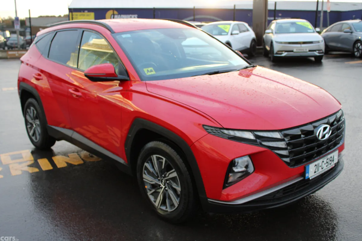 Hyundai Tucson SUV, Petrol Hybrid, 2021, Red