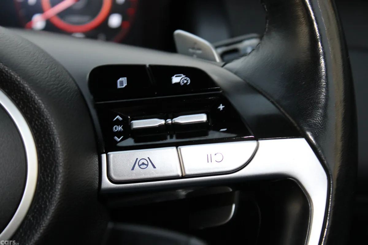 Hyundai Tucson SUV, Petrol Hybrid, 2021, Red