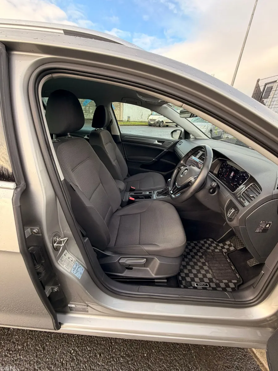Volkswagen Golf Estate, Petrol, 2019, Silver