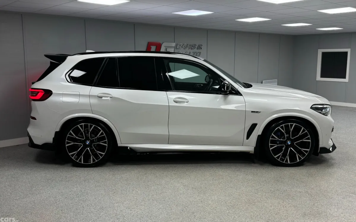 BMW X5 SUV, Petrol Hybrid, 2021, White