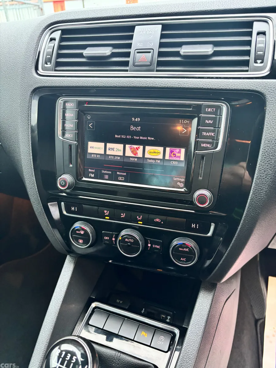 Volkswagen Jetta Saloon, Diesel, 2017, Brown
