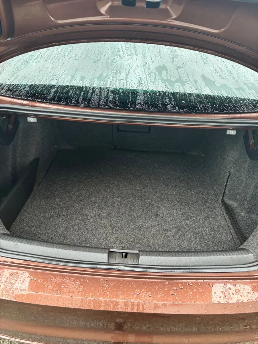 Volkswagen Jetta Saloon, Diesel, 2017, Brown