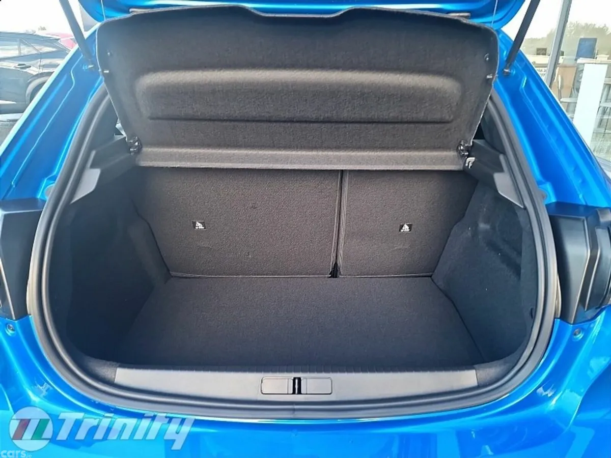Peugeot 208 Hatchback, Electric, 2026, Blue