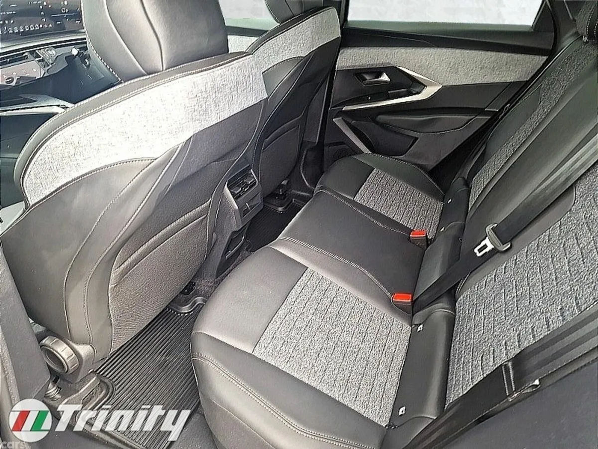 Peugeot 3008 MPV, Petrol Hybrid, 2026, Grey