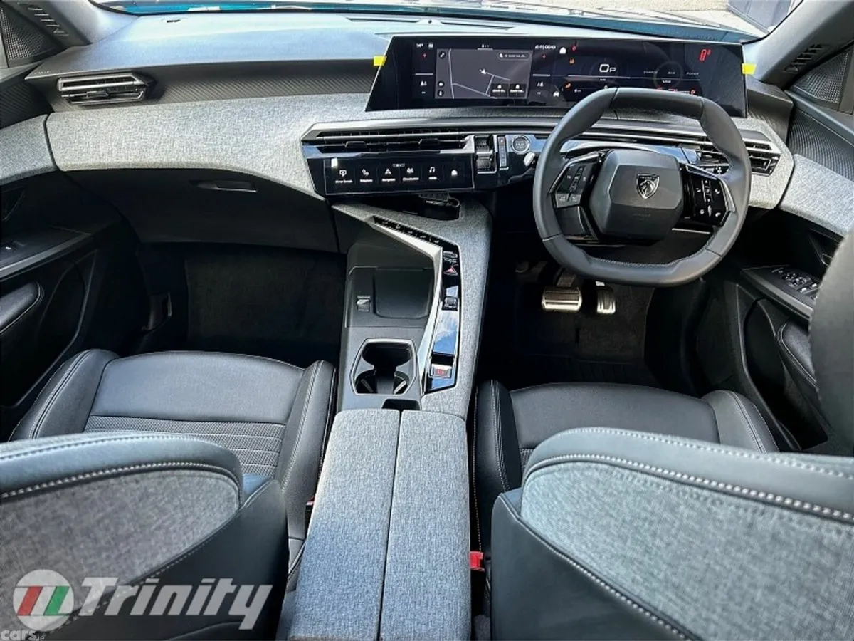 Peugeot 5008 SUV, Petrol Hybrid, 2026, Blue