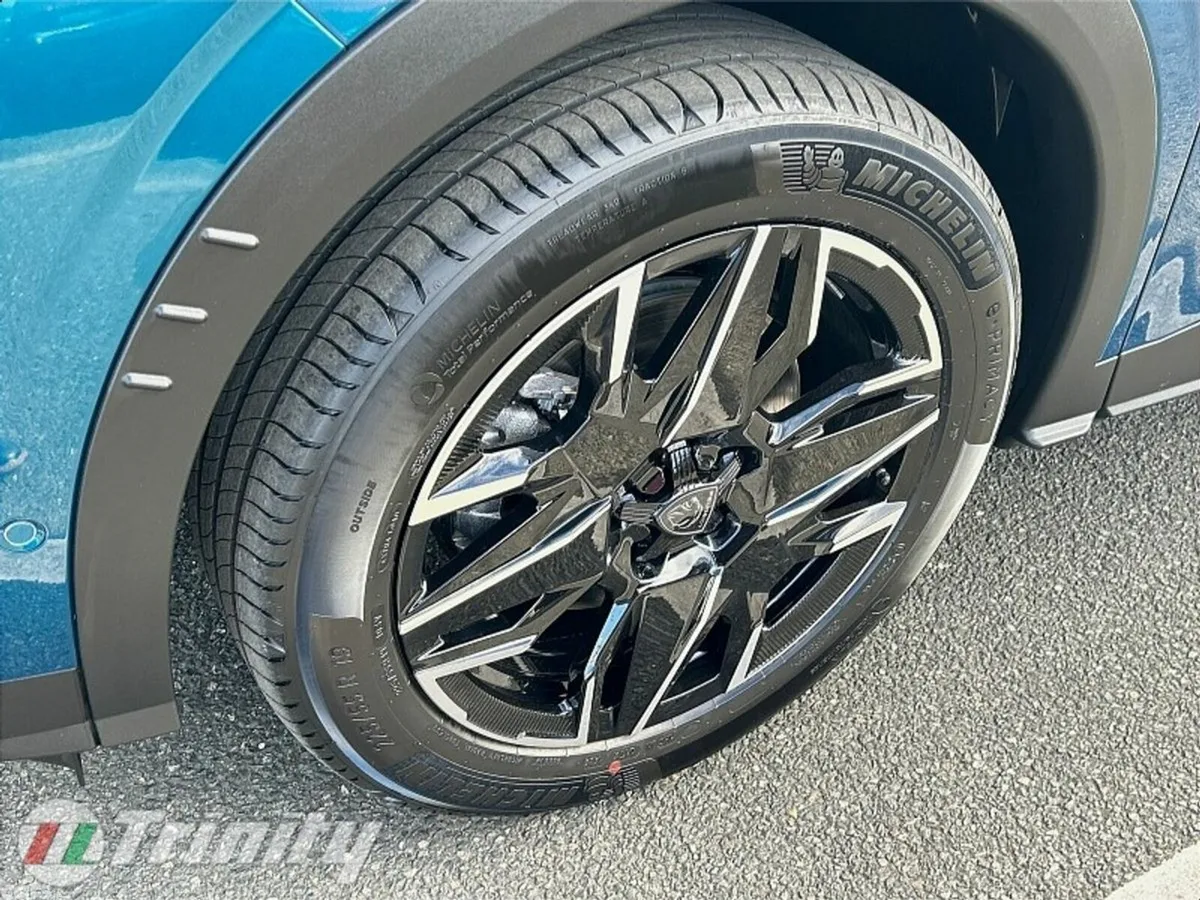Peugeot 5008 SUV, Petrol Hybrid, 2026, Blue
