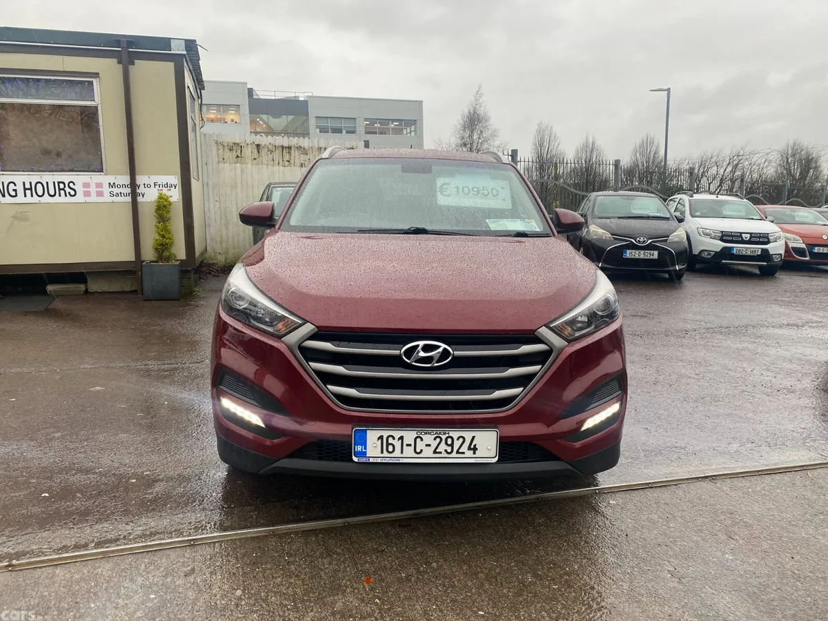 Hyundai Tucson SUV, Diesel, 2016, Red