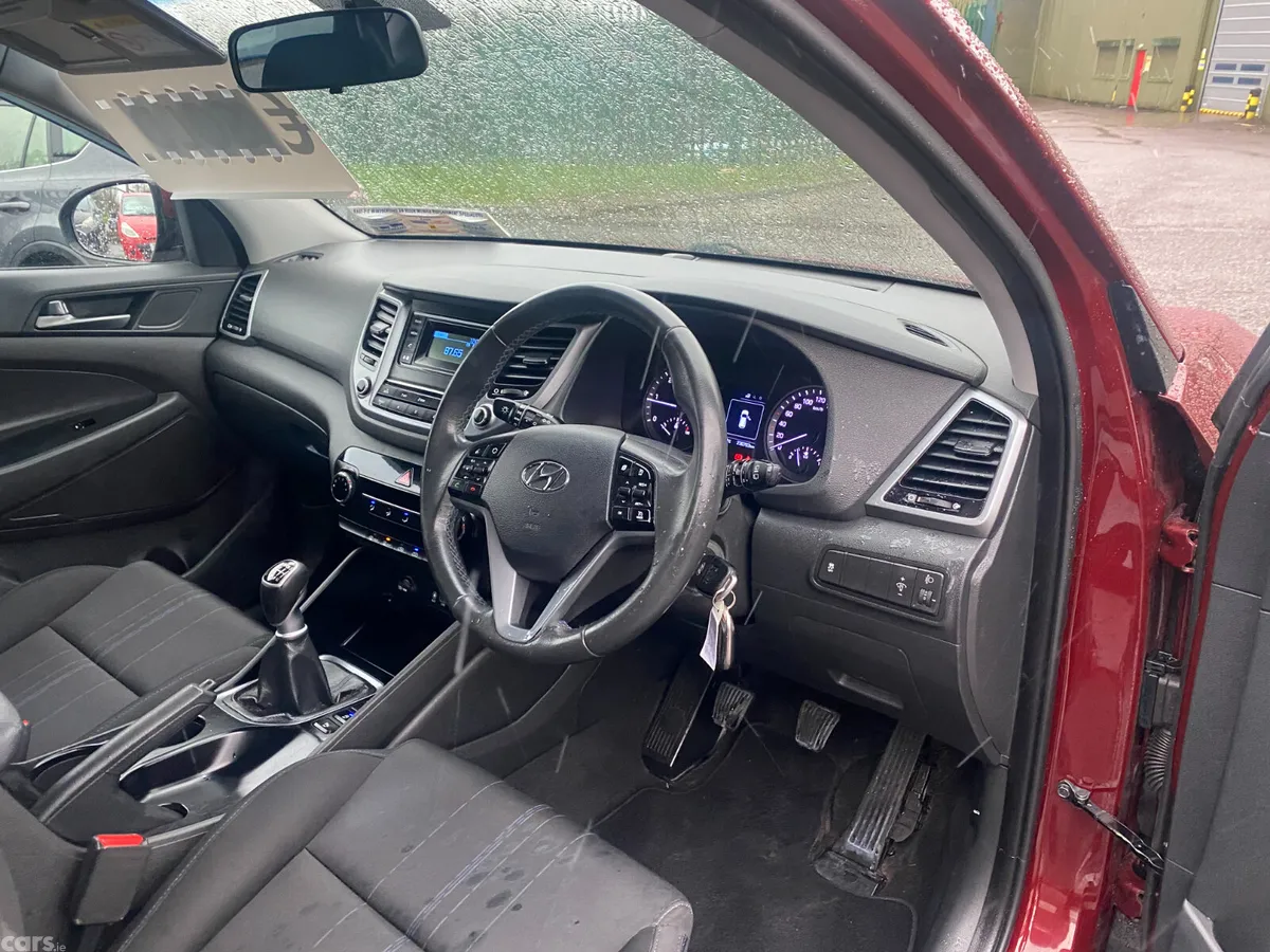 Hyundai Tucson SUV, Diesel, 2016, Red