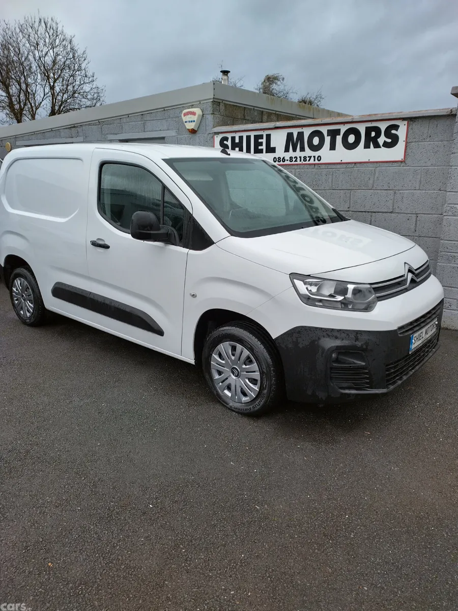 Citroen Berlingo Van, Petrol, 2021, White