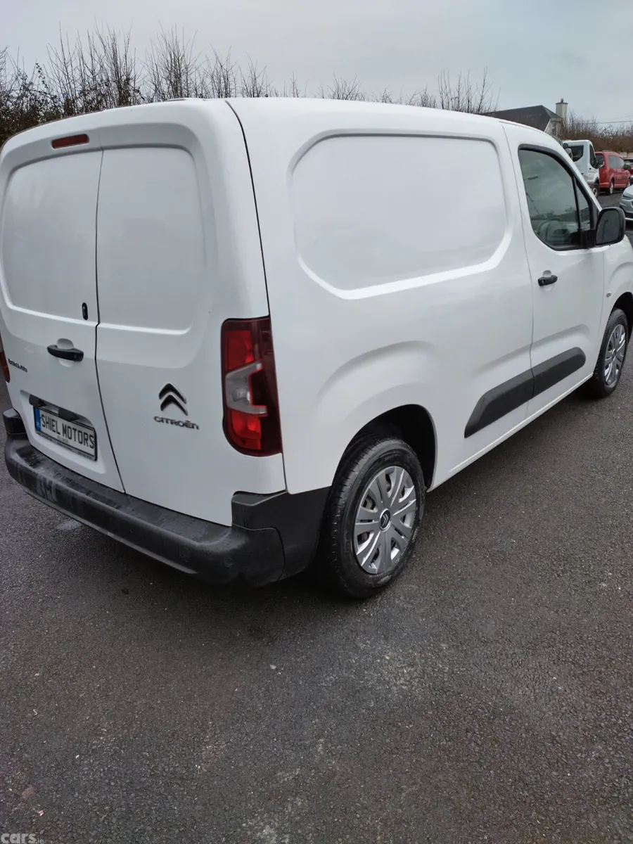 Citroen Berlingo Van, Petrol, 2021, White