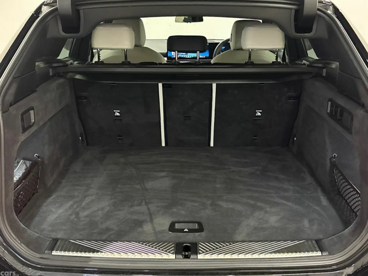 BMW 5-Series Estate, Petrol Plug-in Hybrid, 2025, Black