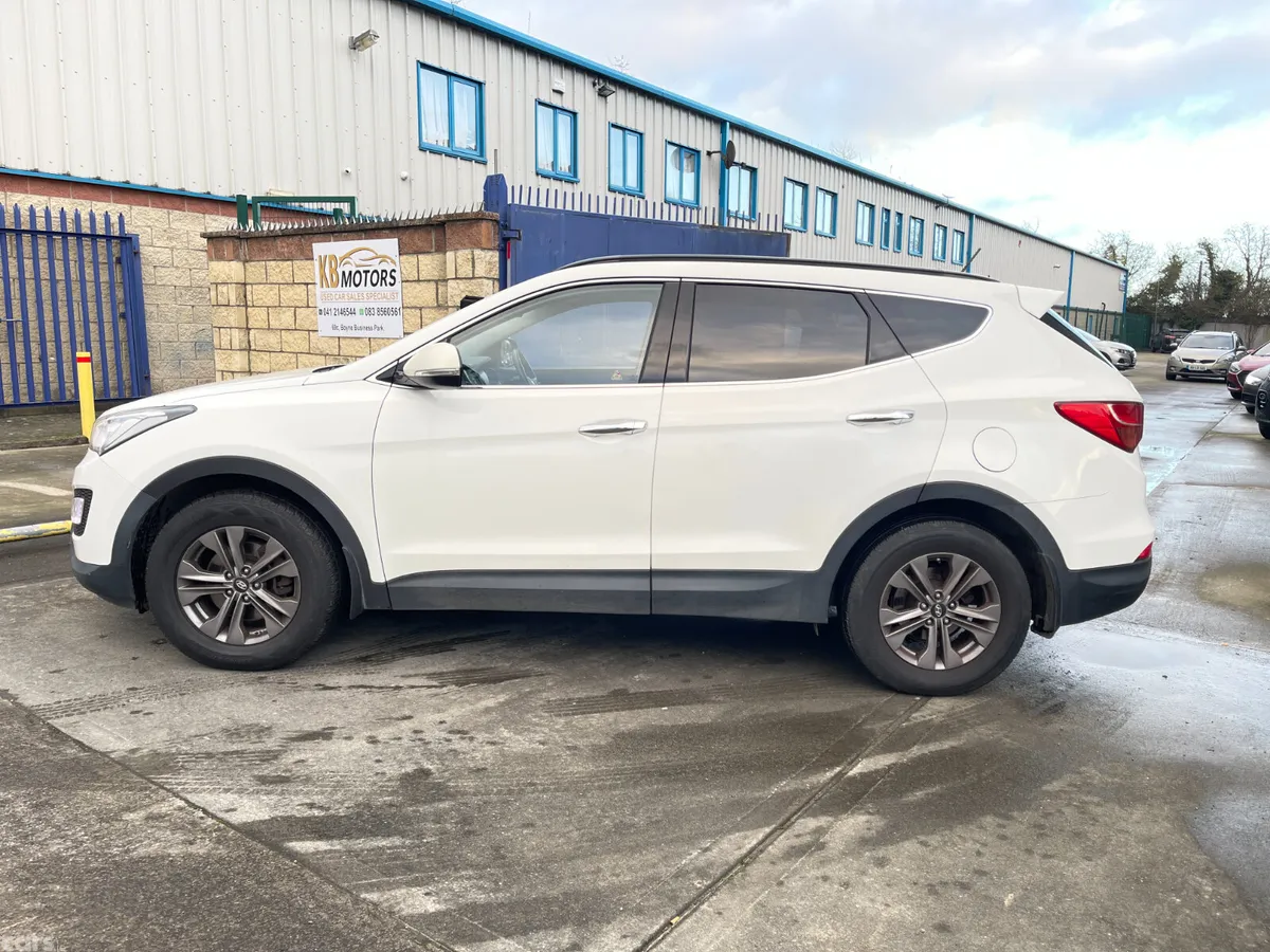 Hyundai Santa Fe SUV, Diesel, 2014, White