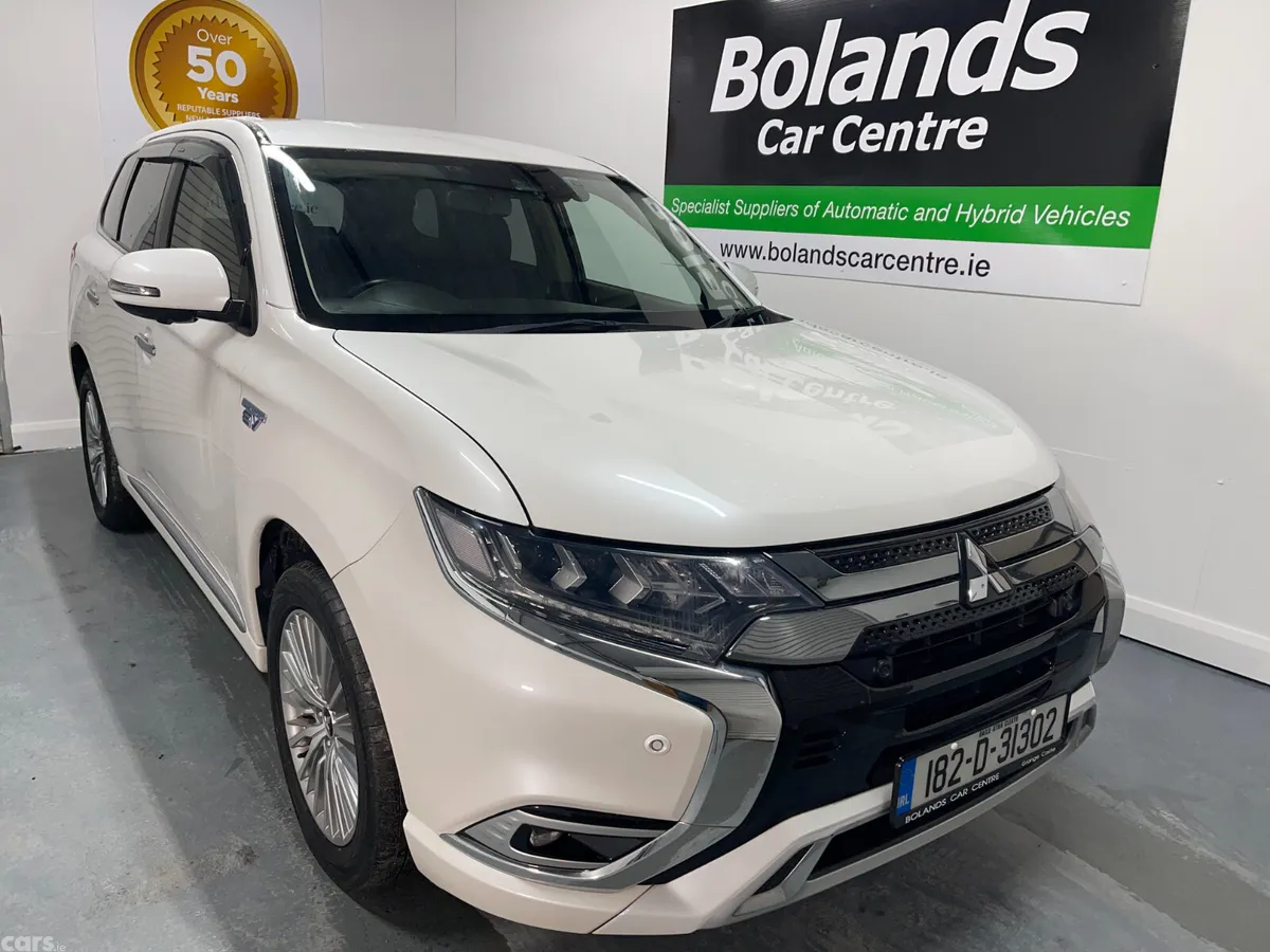 Mitsubishi Outlander SUV, Petrol Plug-in Hybrid, 2018, White