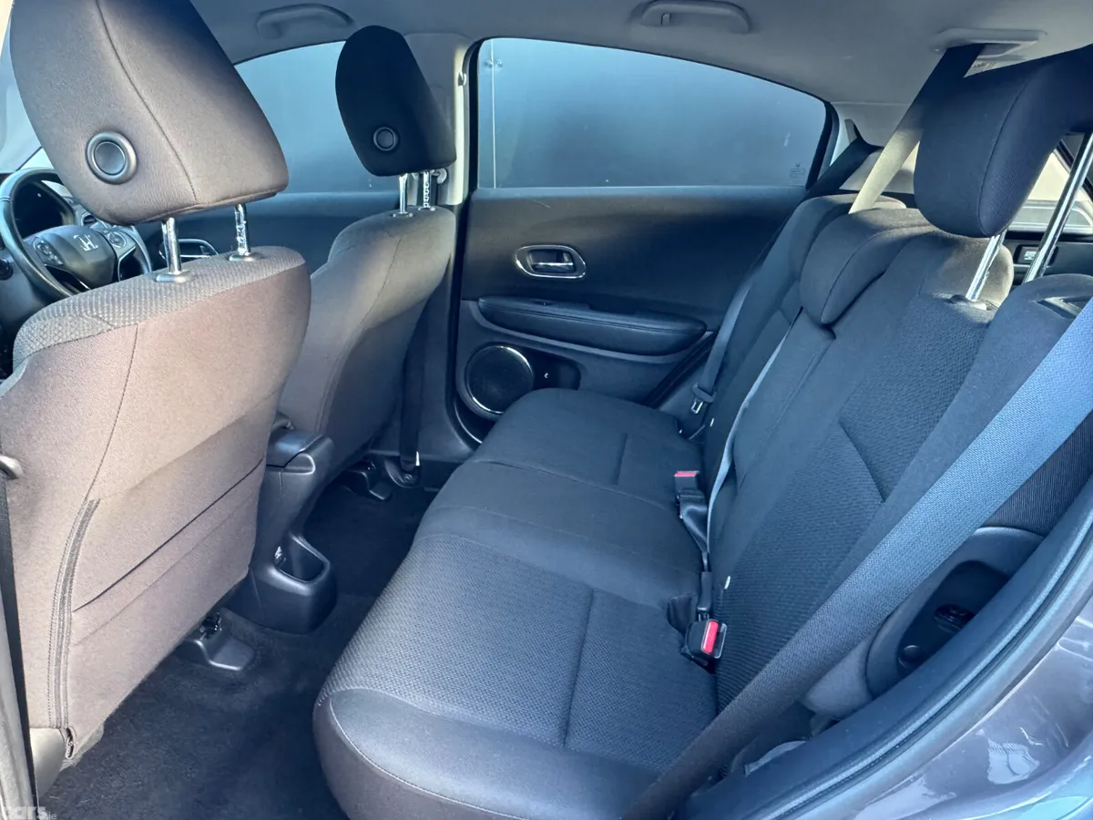 Honda HR-V SUV, Petrol, 2018, Grey