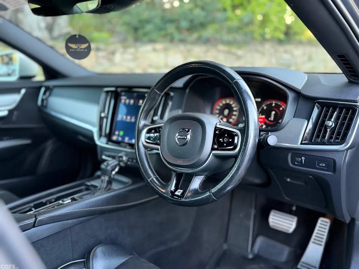 Volvo S90 Saloon, Diesel, 2018, Grey