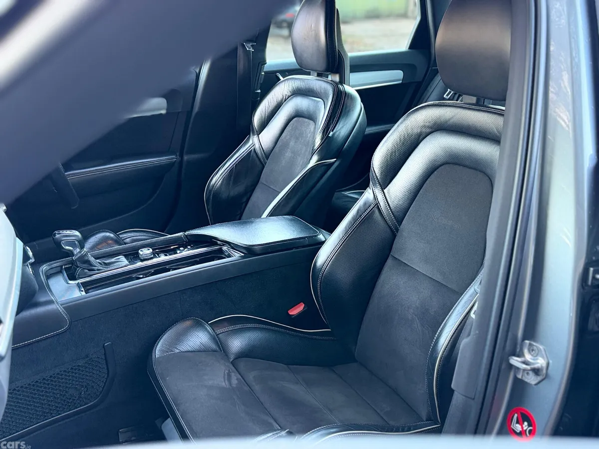 Volvo S90 Saloon, Diesel, 2018, Grey