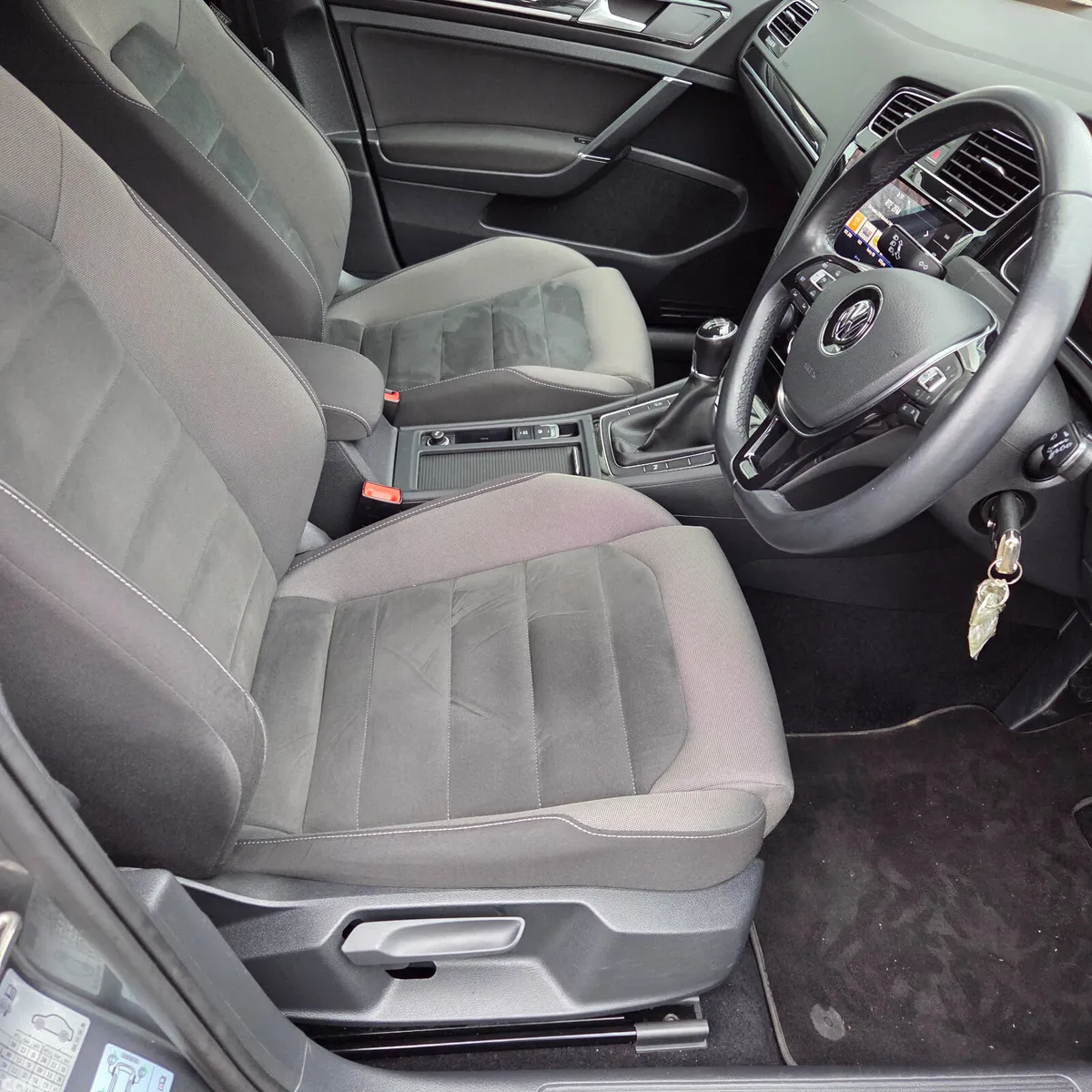 Volkswagen Golf Hatchback, Petrol, 2018, Grey