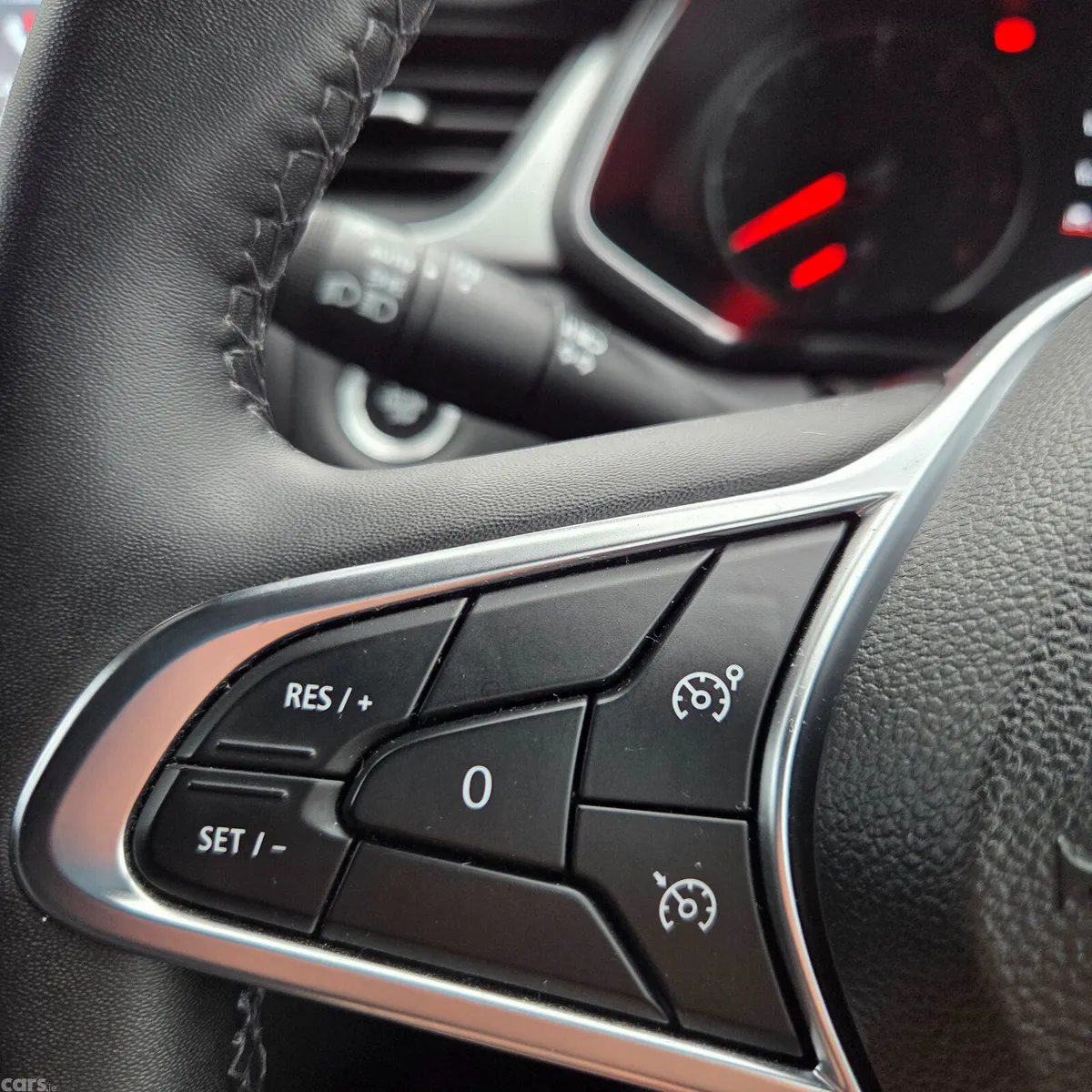 Renault Captur Hatchback, Petrol, 2022, Grey