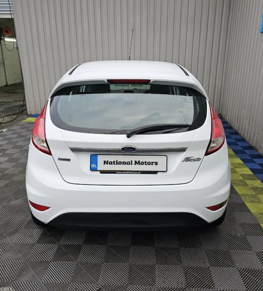 Ford Fiesta Hatchback, Petrol, 2014, White