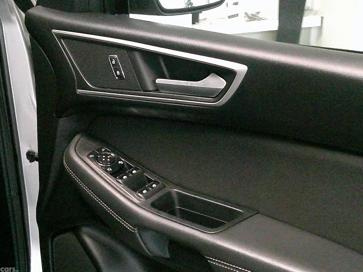 Ford S-Max MPV, Diesel, 2016, Silver