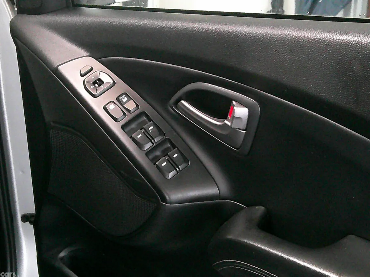 Hyundai ix35 SUV, Diesel, 2015, Silver