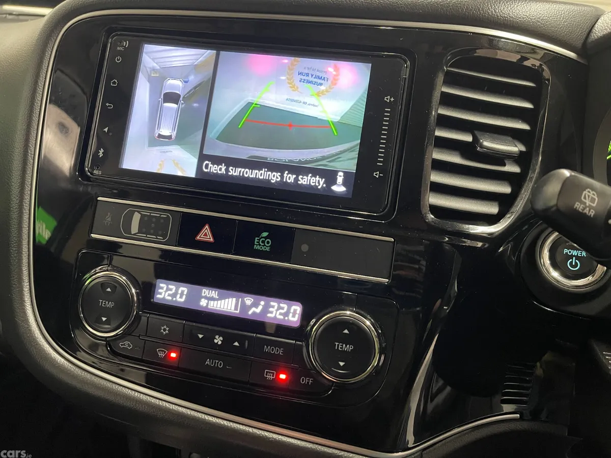 Mitsubishi Outlander SUV, Petrol Plug-in Hybrid, 2018, White