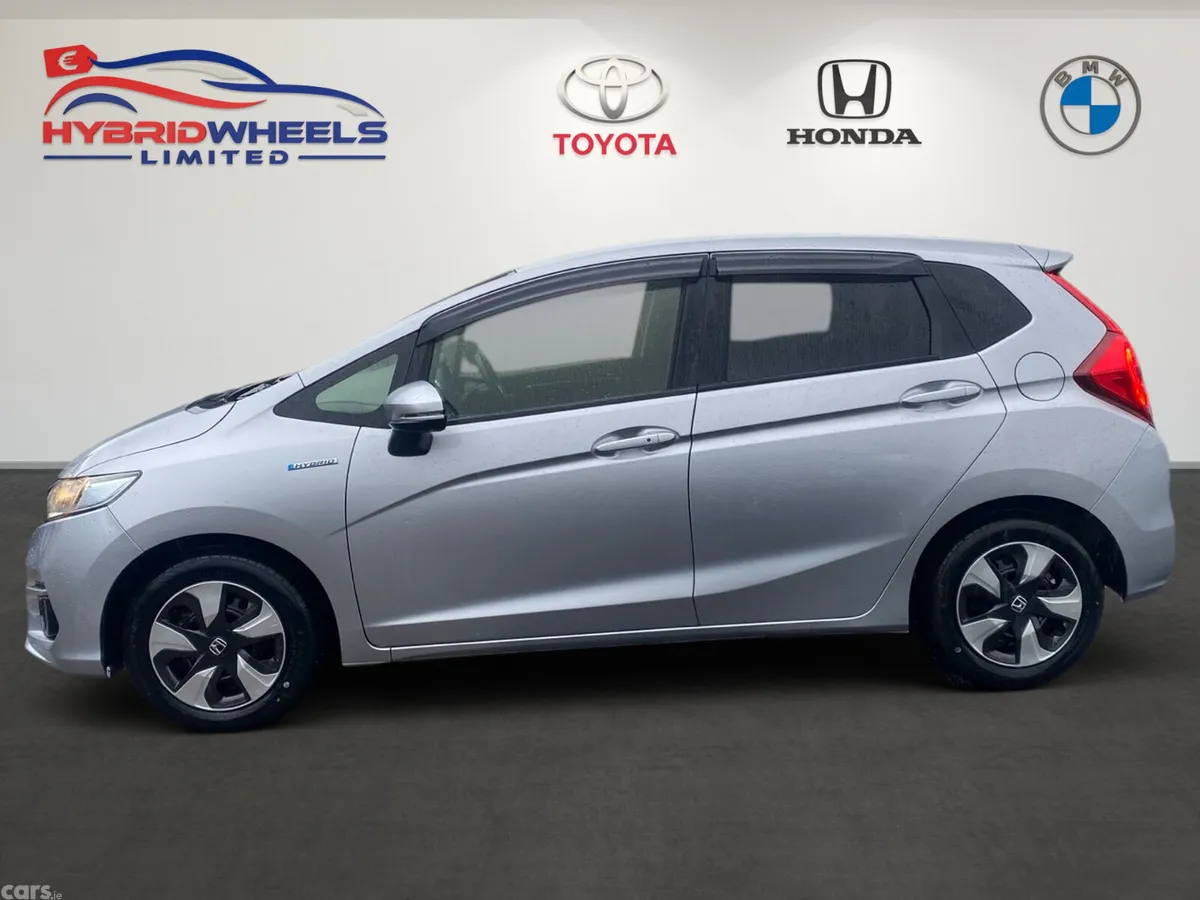 Honda Fit Hatchback, Petrol Hybrid, 2018, Silver