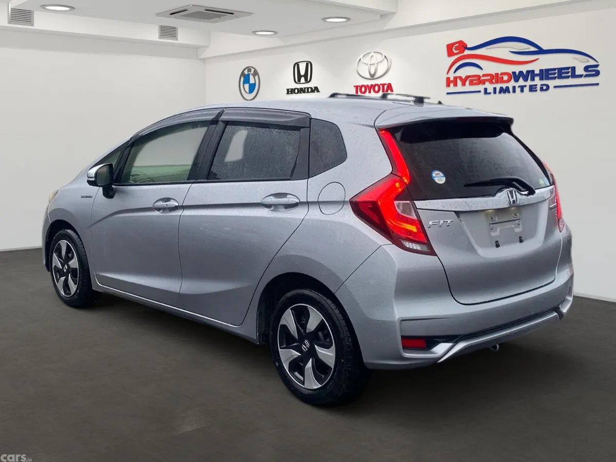 Honda Fit Hatchback, Petrol Hybrid, 2018, Silver