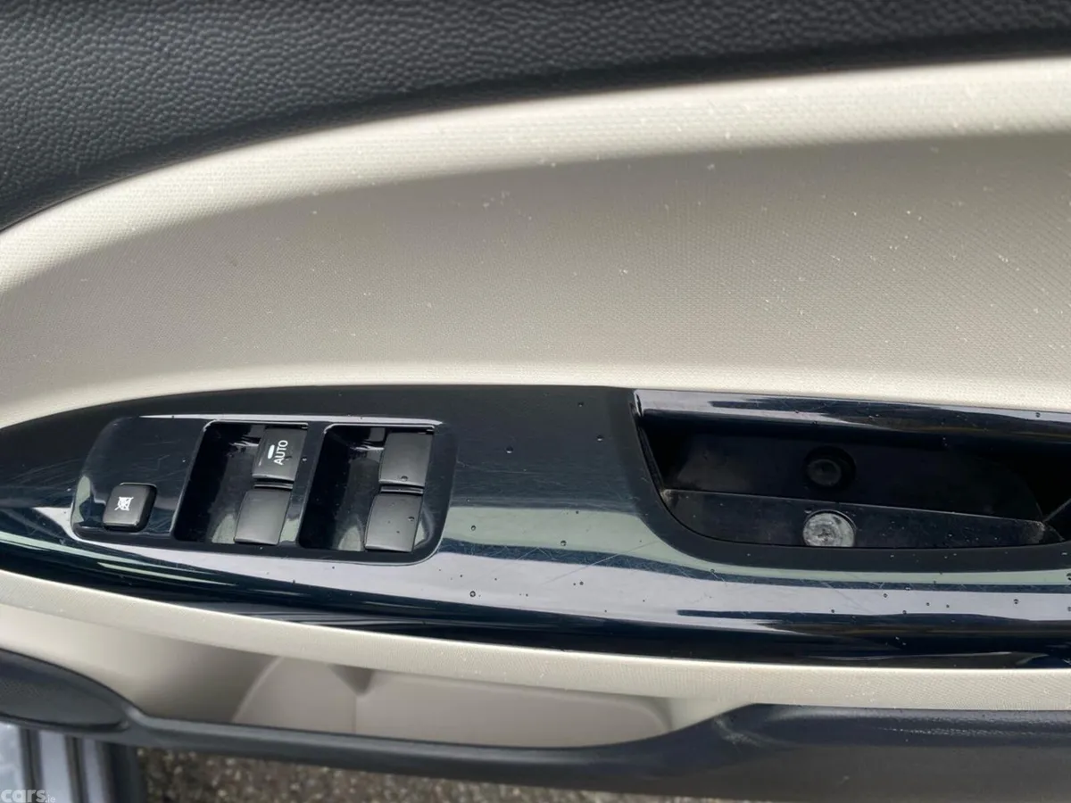 Mitsubishi Mirage Hatchback, Petrol, 2019, Silver