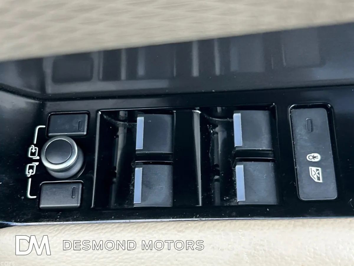 Land Rover Range Rover Velar SUV, Diesel, 2018, Brown