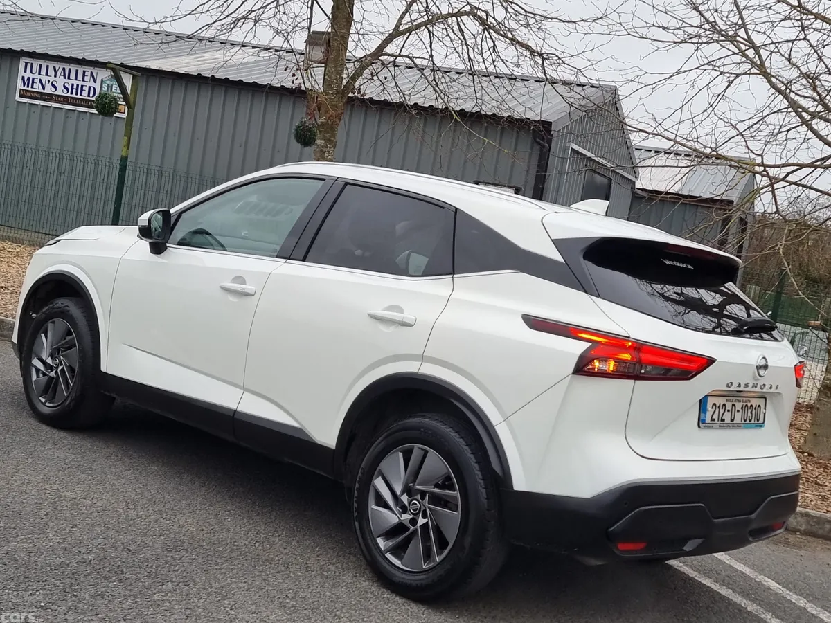 Nissan Qashqai MPV, Petrol Hybrid, 2021, White