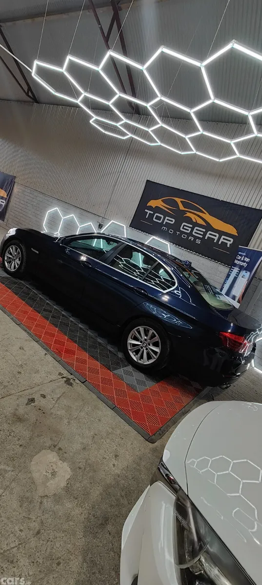 BMW 5-Series Saloon, Diesel, 2014, Blue