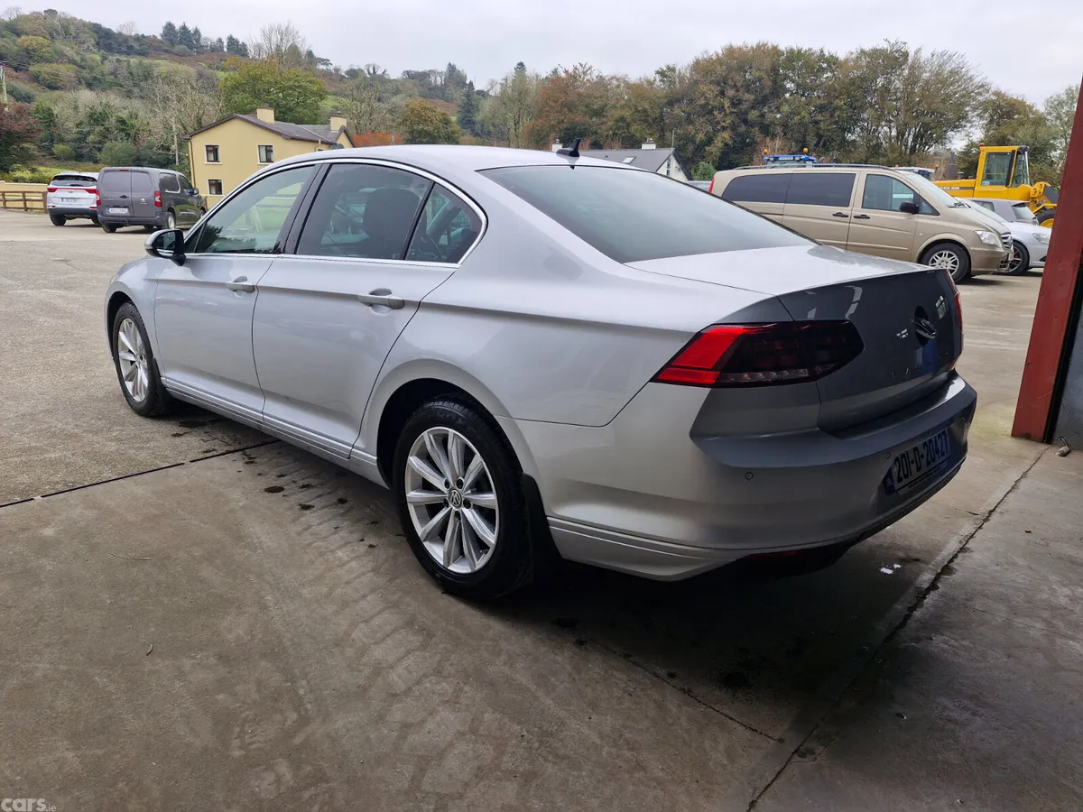Volkswagen Passat Saloon, Diesel, 2020, Silver