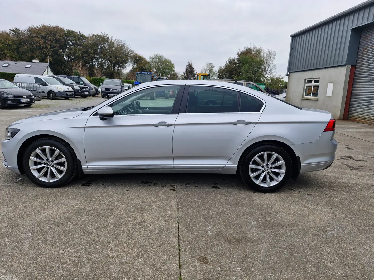 Volkswagen Passat Saloon, Diesel, 2020, Silver